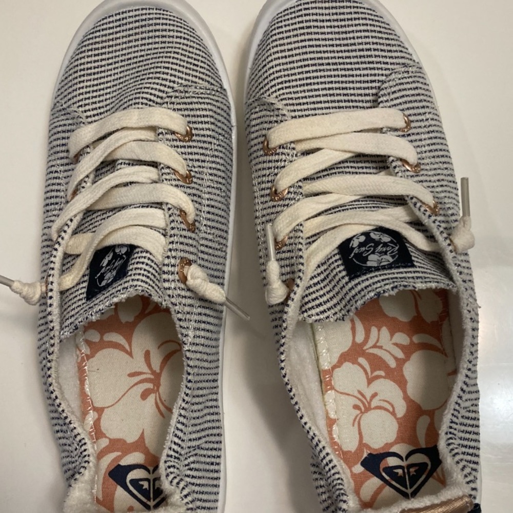 Roxy Striped Casual Sneakers
New W/o Tags